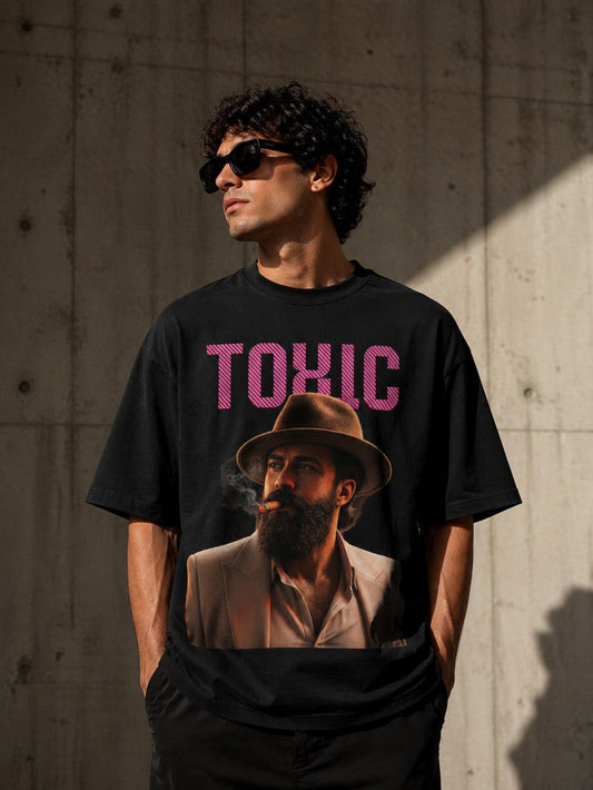 Toxic Yash in Hat Drop-Shoulder T-Shirt – Men & Women | Black