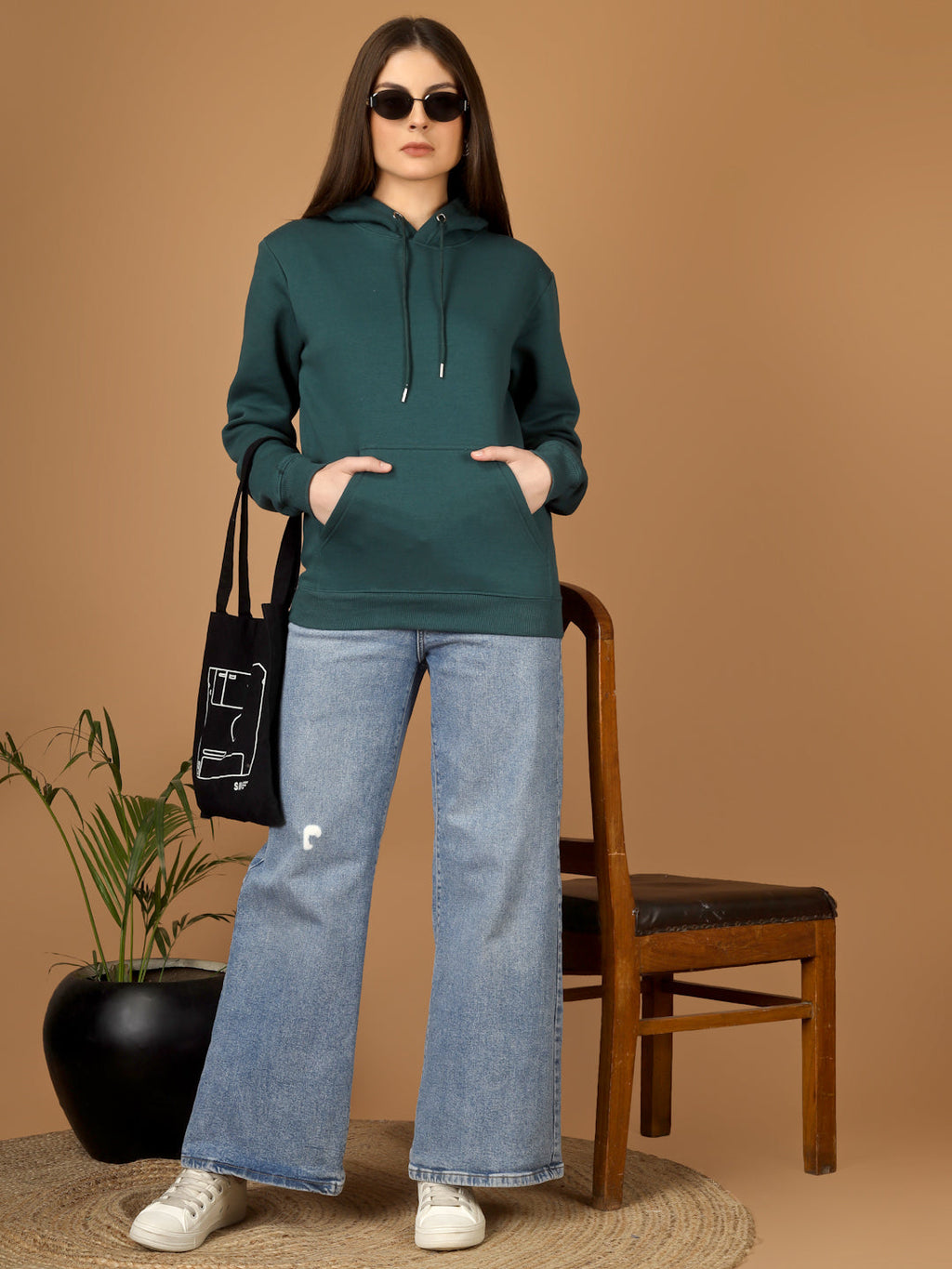 Solid Winter Hoodie – Women | Warm & Stylish Pullover Sweatshirt